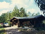 フィンランドの森に建つサウナ小屋